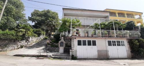 Apartamento Poli Merikovih