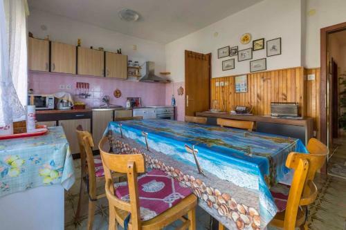 Apartment In Dramalj 39453