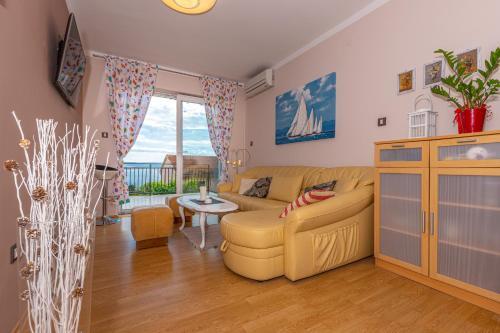 Apartments In Dramalj 41381