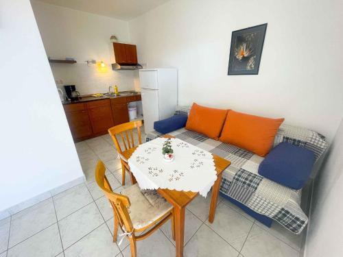Apartment In Dramalj 42056