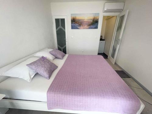 Apartments In Dramalj 42059