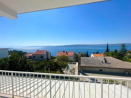 Apartment In Dramalj 42060