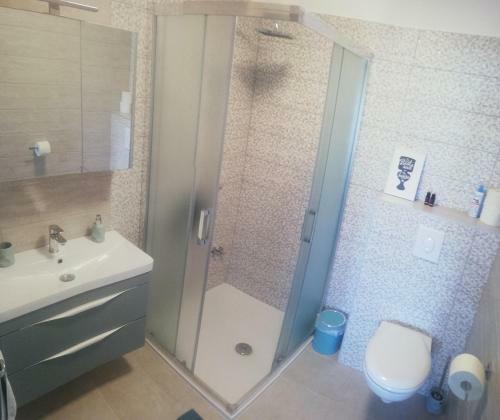 Hostal Rooms And Apartments Riviera