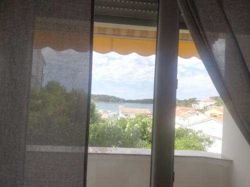 Hostal Rooms And Apartments Riviera