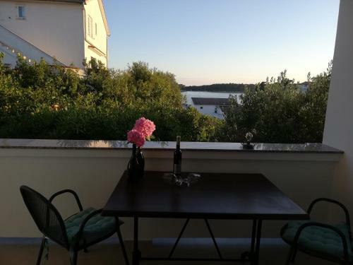 Hostal Rooms And Apartments Riviera