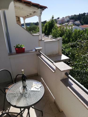 Hostal Rooms And Apartments Riviera
