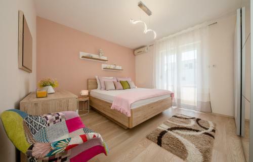Apartments Luka
