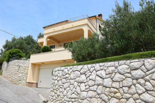 Apartamentos Charming Villa Rab