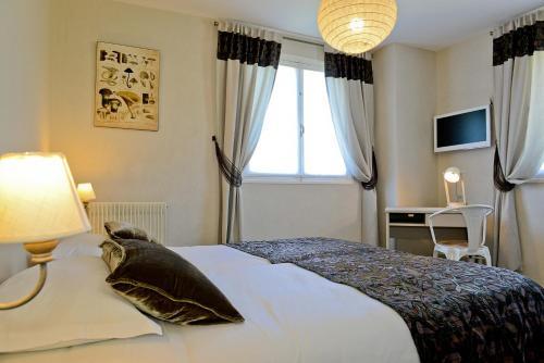 Hotel H�tel Les Bains De Secours