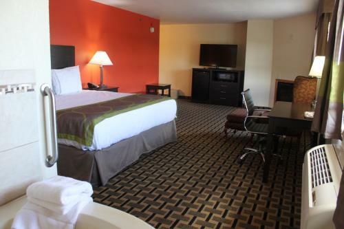 Hotel Americinn West Burlington