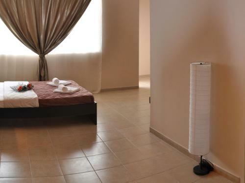 Golden Beach Hotel