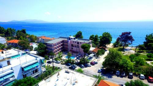 Golden Beach Hotel