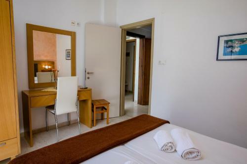 Maik Apartments
