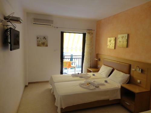 Maik Apartments