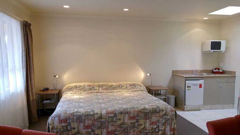 Hobson's Choice Motel