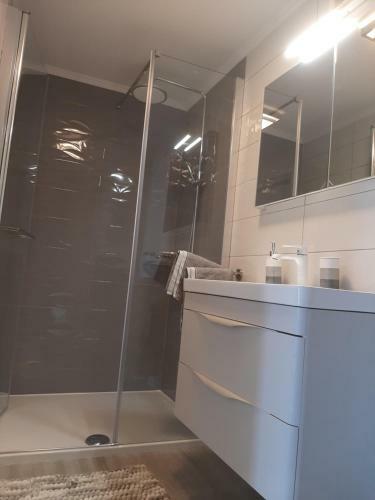 Hostal Apartmans And Rooms Petra