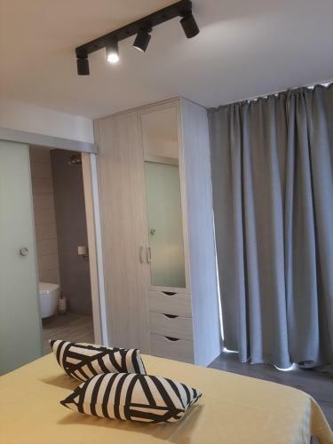 Hostal Apartmans And Rooms Petra