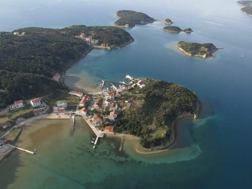 Apartmani "sandro" Gonar