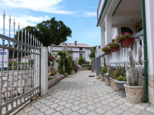 Apartment Palit 14996c