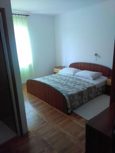 Apartments Mlacovic