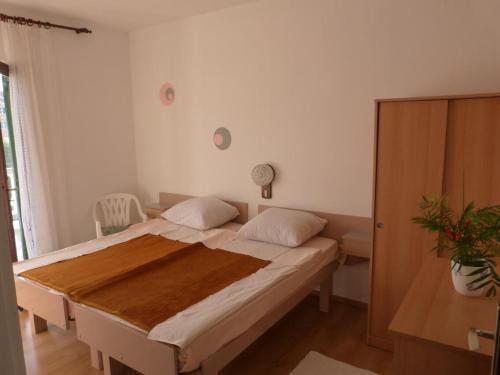 Apartments With A Parking Space Palit, Rab - 14996