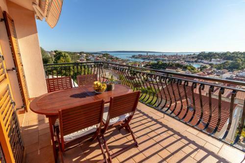 Apartamentos Maris