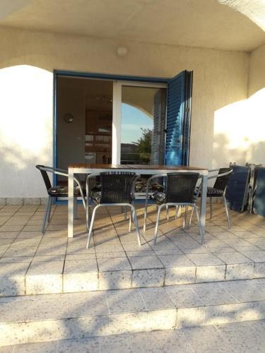 Apartments With A Parking Space Barbat, Rab - 16992