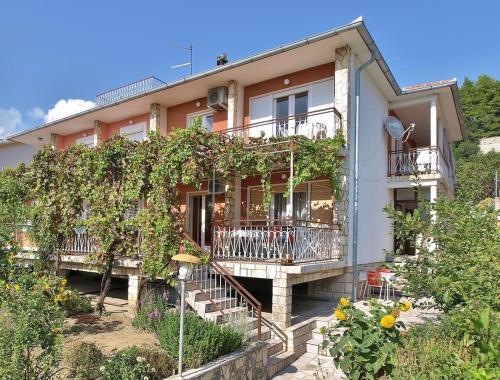 Apartments With A Parking Space Palit, Rab - 17881