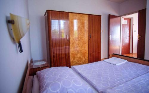 Apartments In Rab - Insel Rab 41916