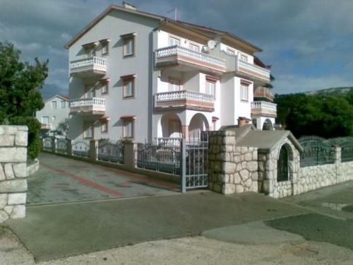 Apartmani Ruzarija
