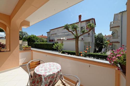Apartments With A Parking Space Palit, Rab - 4970