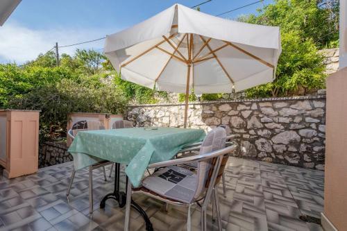 Apartments With A Parking Space Palit, Rab - 4970