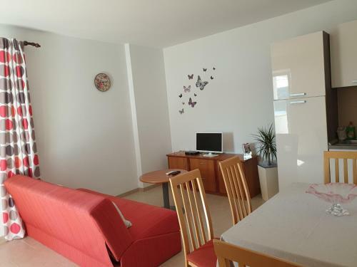 Apartmani I Sobe Jusi?