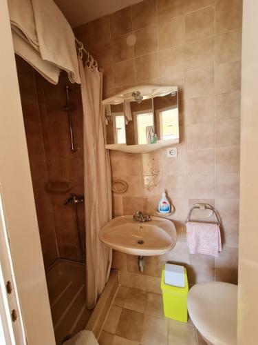 Apartmani I Sobe Jusi?
