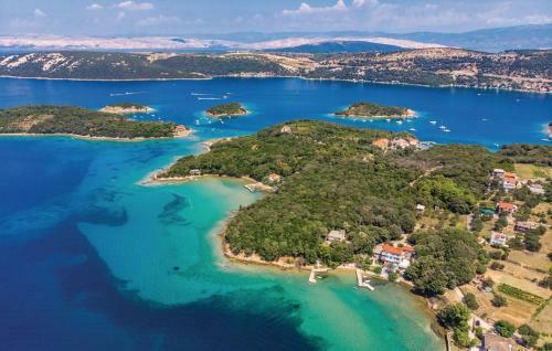 Happy Island Rab Apartments