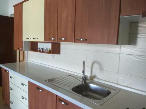 Beach Apartment (free Parking)