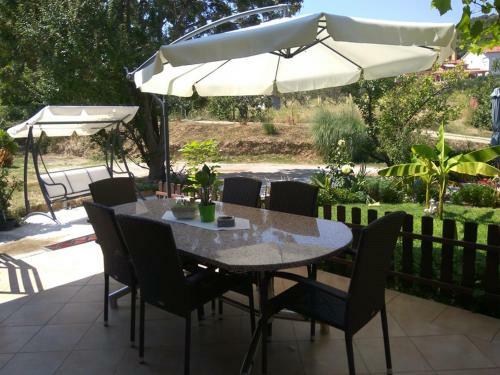 Beach Apartment (free Parking)
