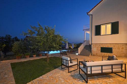 Holiday Home Nevera