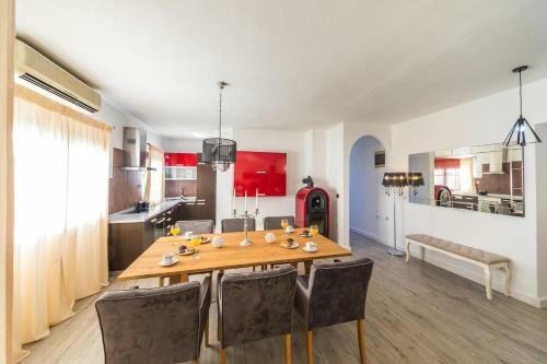 Apartamentos Villa Ipm Luxury With Private Pool