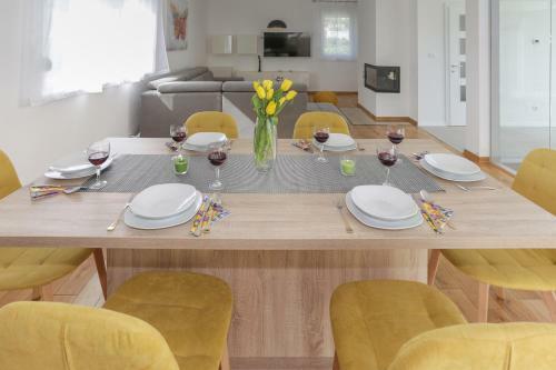 Villa Life - New And Luxury Holiday House