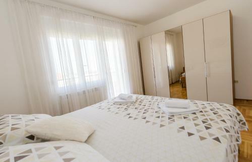 Apartment Penthouse Edita