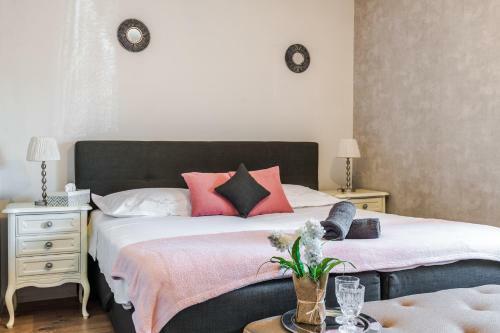 Apartamento Holiday House Dita - With The Pool And Sea View