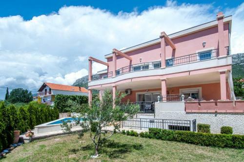 Apartamento Holiday House Dita - With The Pool And Sea View