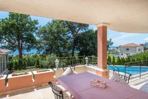 Apartamento Holiday House Dita - With The Pool And Sea View