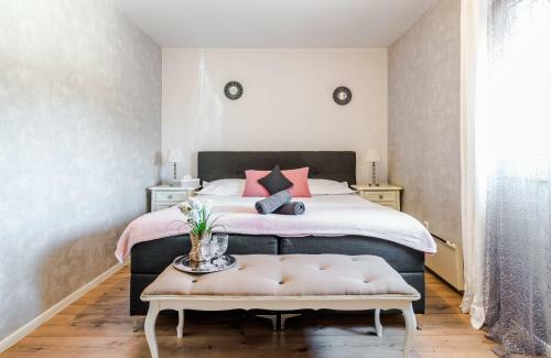 Apartamento Holiday House Dita - With The Pool And Sea View