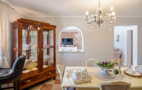 Apartamento Holiday House Dita - With The Pool And Sea View