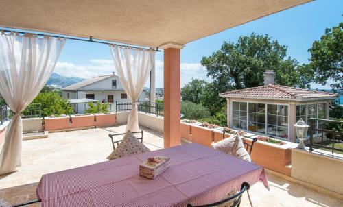Apartamento Holiday House Dita - With The Pool And Sea View