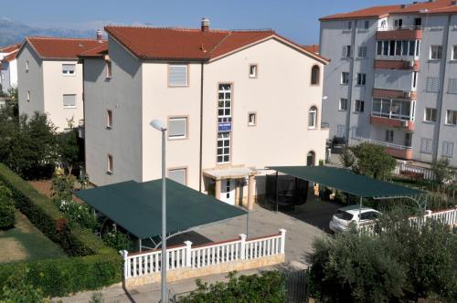 Apartamentos Villa Dra?ko