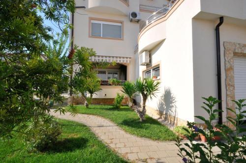 Apartamentos Villa Dra?ko