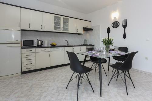 Charming Carmen Apartment